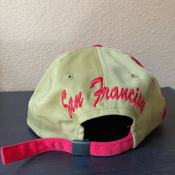 NINERS SCRIPT STRAP BACK FLAME - Picture 4 of 4